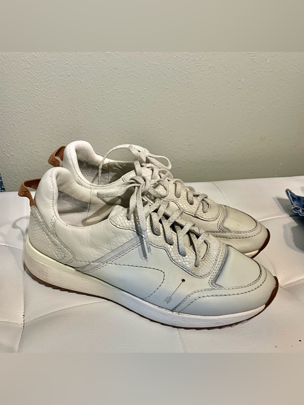Frankie4 White Leather Casual Sneakers 8